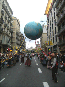 Animation avec planètes gonflables suspendues